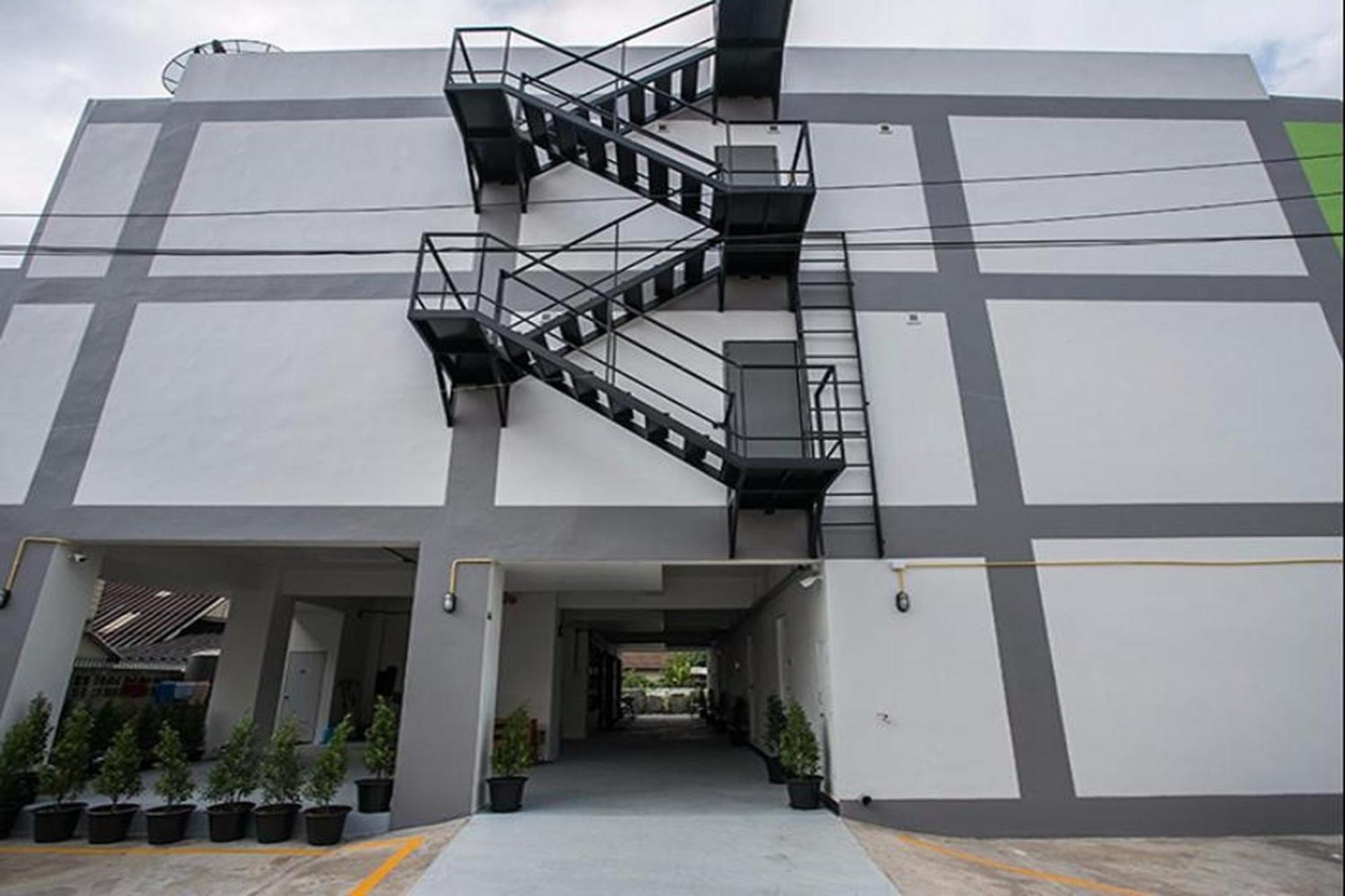 The Season Airport Udonthani Extérieur photo